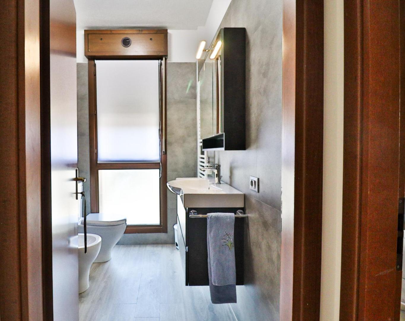 Biri'S House Apartment Reggio Emilia Bagian luar foto